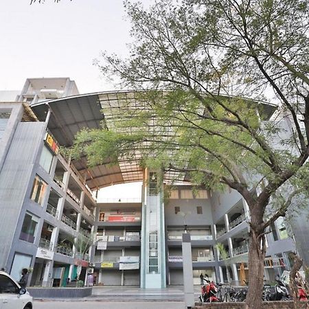 Hotel The Grand Pritam Gandhinagar Dış mekan fotoğraf